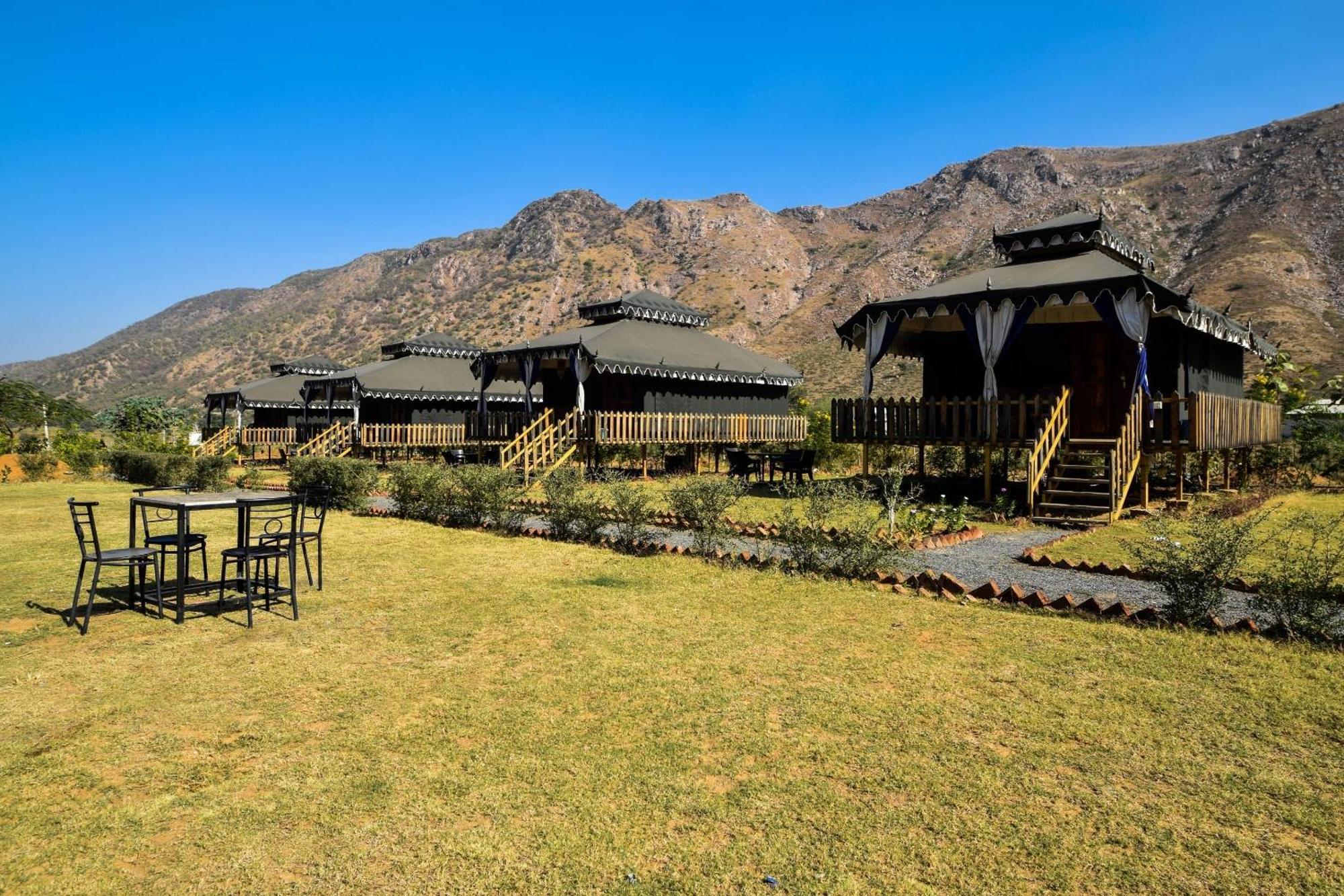 Hotel O Green Valley Resort Pushkar Exteriör bild
