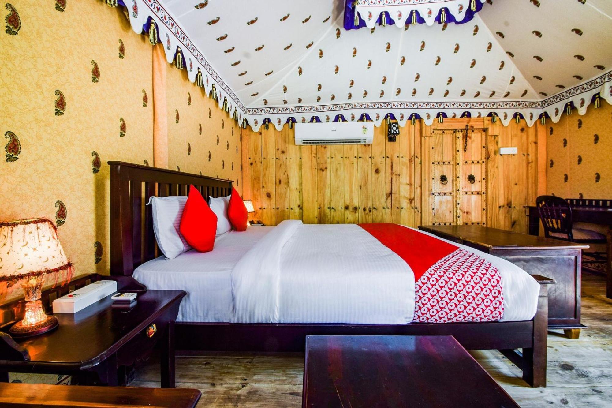 Hotel O Green Valley Resort Pushkar Exteriör bild