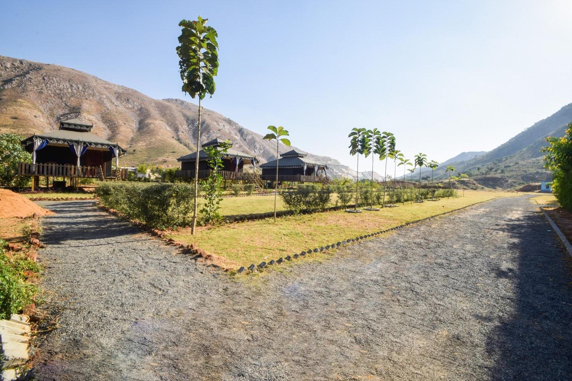 Hotel O Green Valley Resort Pushkar Exteriör bild